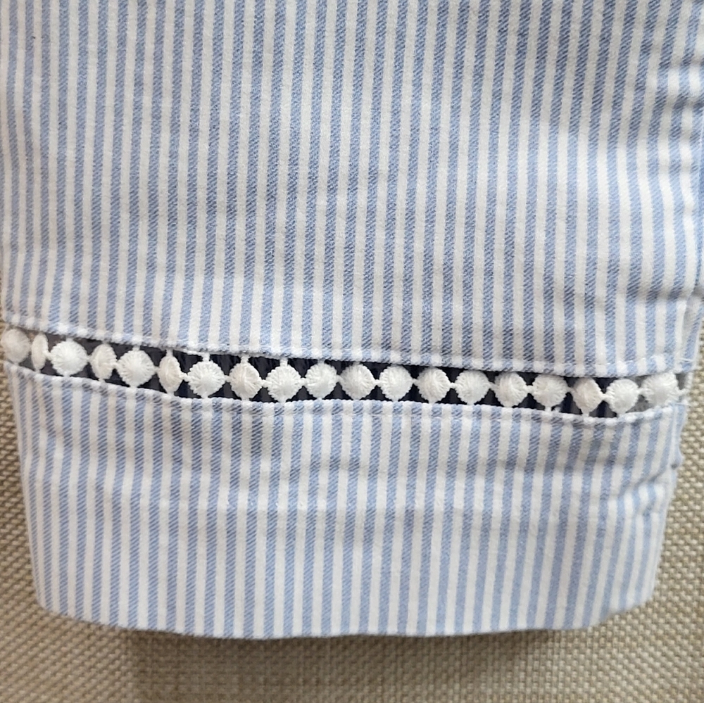 Crown & Ivy Women's Pinstripe Blue White Nautical Ankle Pull On Pants Size 8 - Picture 4 of 8